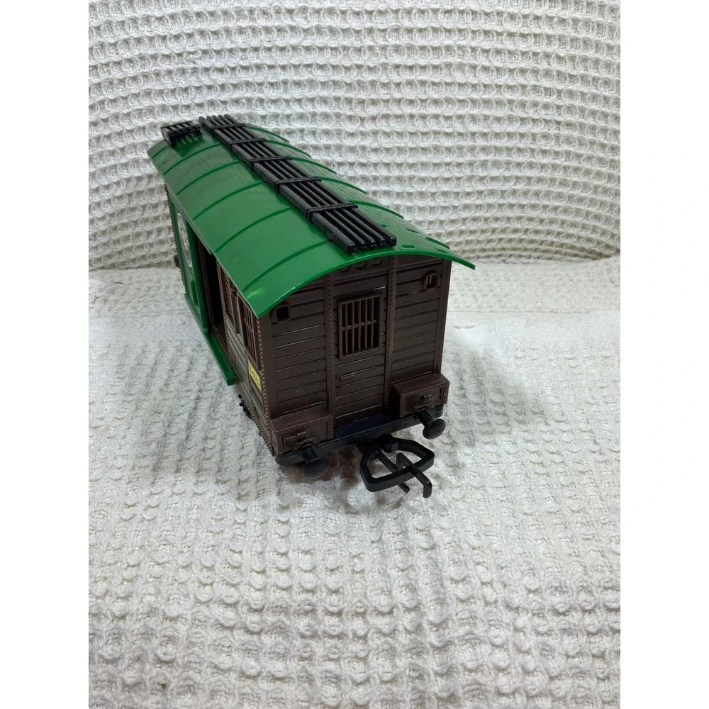 G Scale Kids Lionel Boxcar Freight Train 6533 Green Brown‎